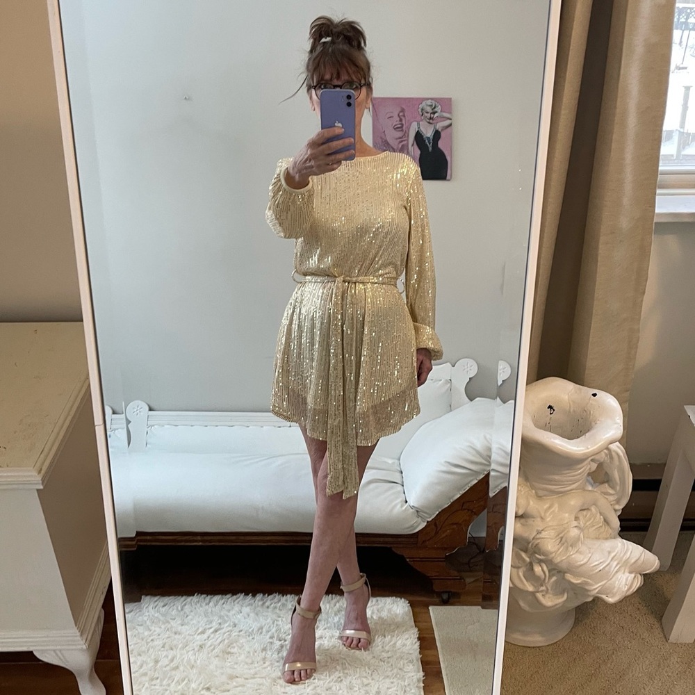 NWT STRAW GOLD SEQUIN LONG SLEEVE DRESS BELT LINED OPEN FIT METALLIC ASYMMETRIC